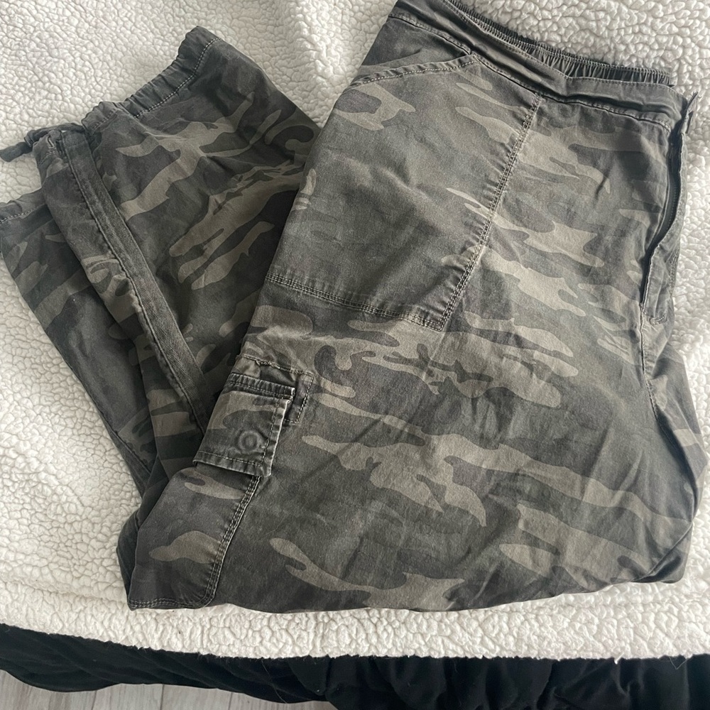 Sanctuary Camouflage Cargo Pants